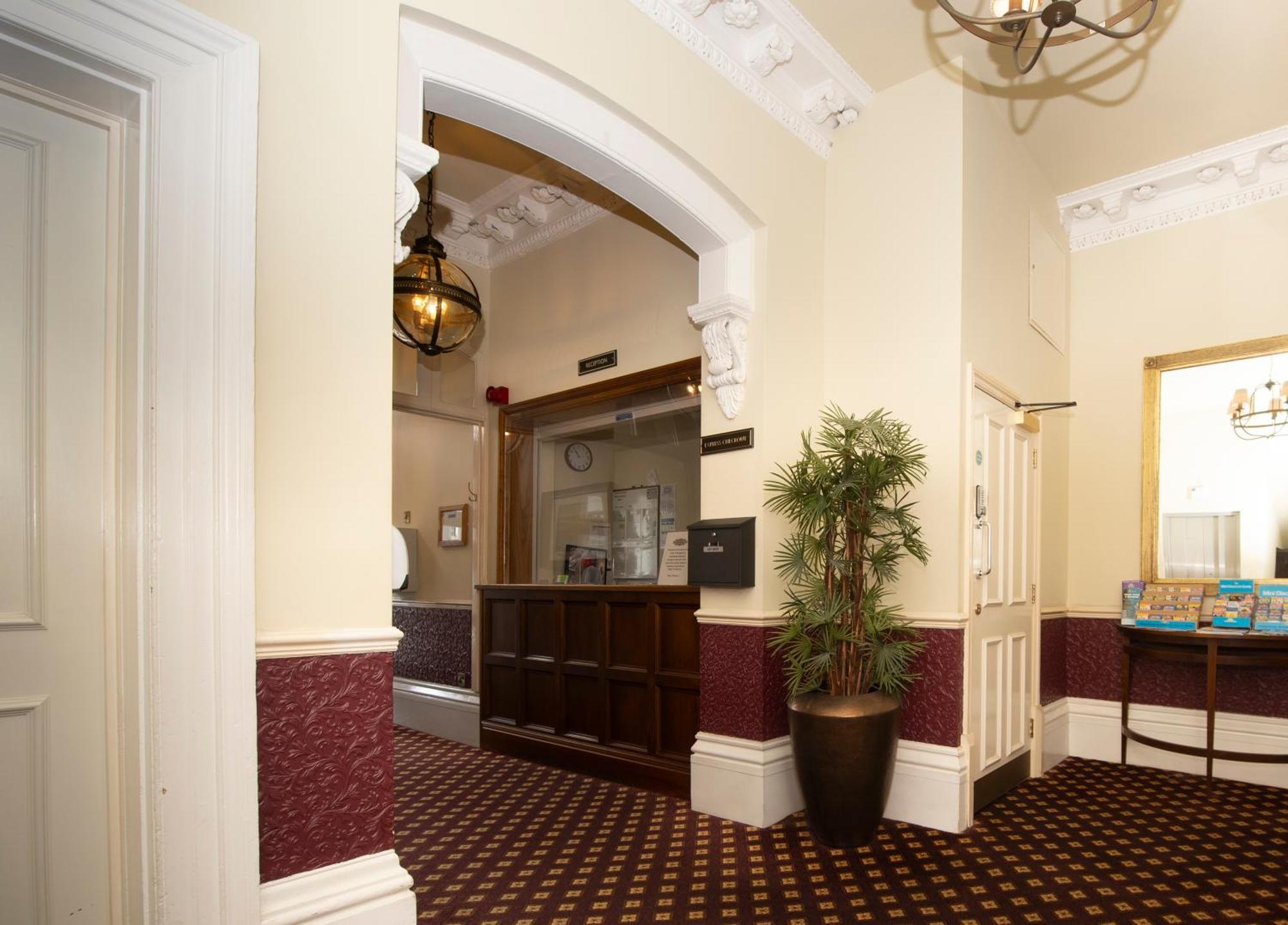 Cabot Court Hotel Wetherspoon Weston-super-Mare Eksteriør billede